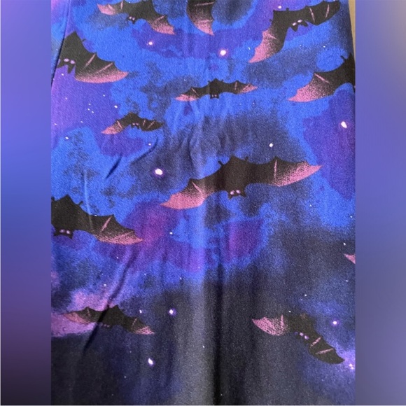 Leggings- Medium Bats Ladies Leggings. NWT. Black and purple. - Picture 7 of 9